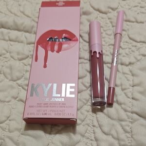 Kylie Jenner Velvet Liquid Lipstick & Lip Liner - Deep Pink